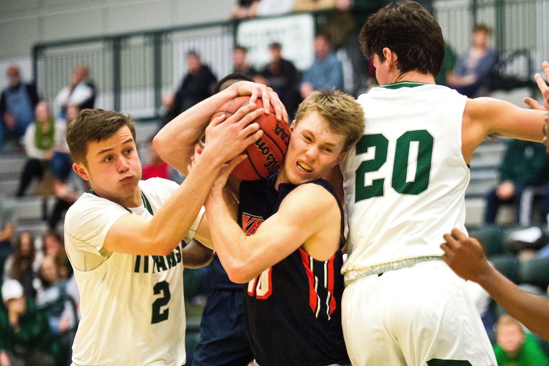 120618-blm-spt-12iwuhoops